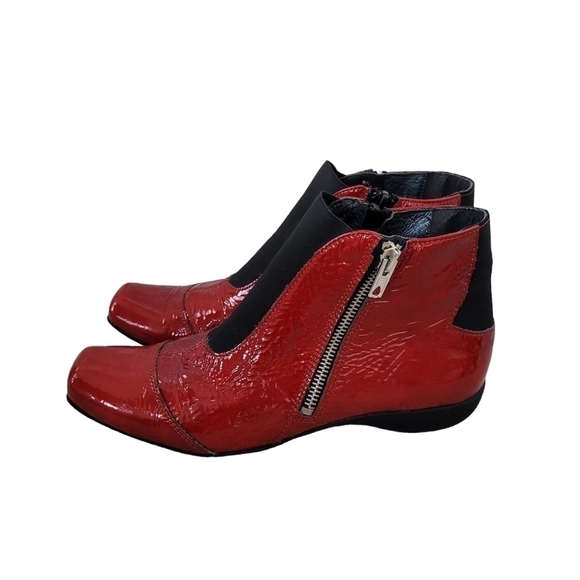 Un Tour En Ville Shoes - Un Tour En Ville Red Patent Leather Booties